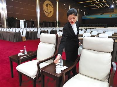 高效會(huì)議服務(wù)的藝術(shù) 從“三分半”翻場(chǎng)看專(zhuān)業(yè)會(huì)務(wù)管理